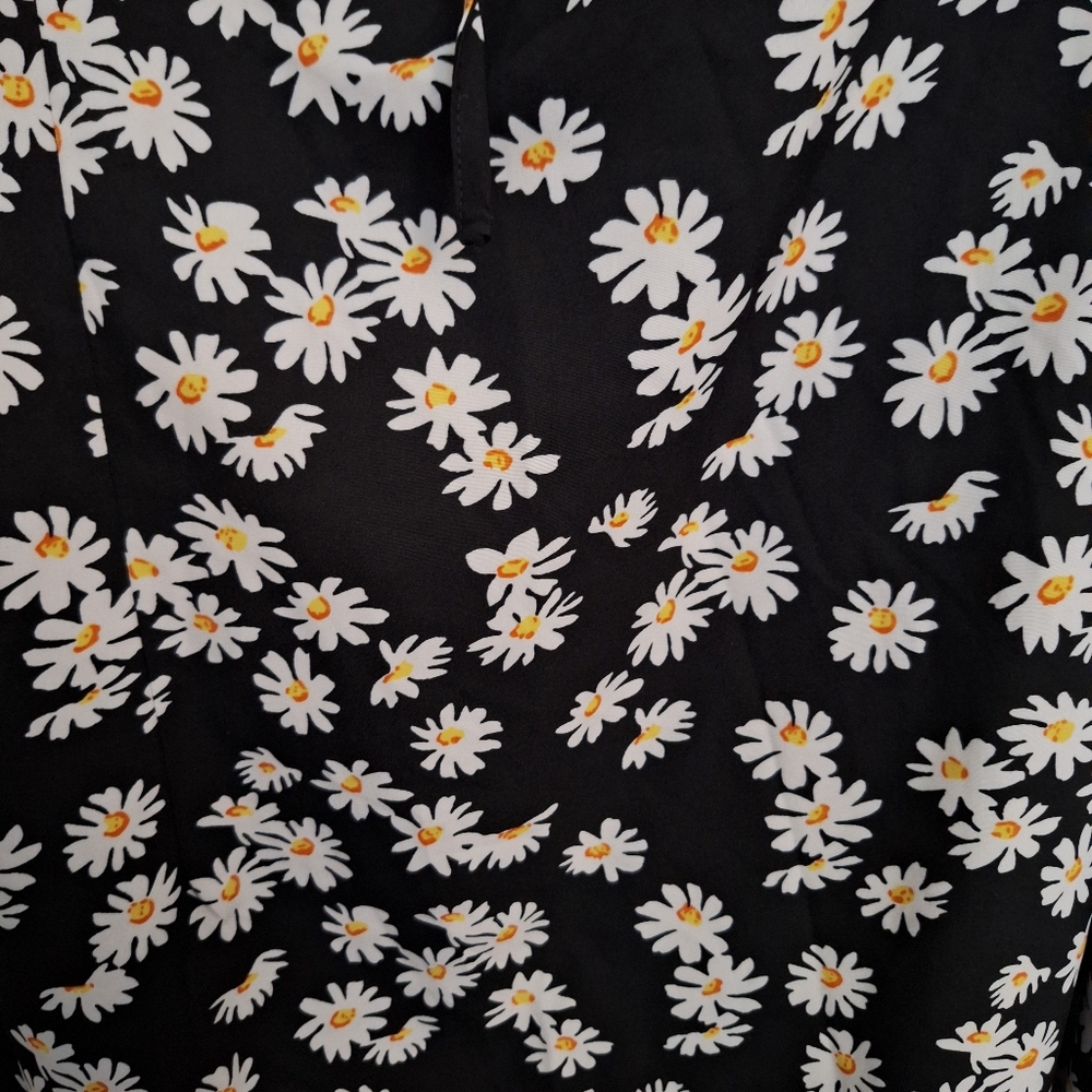 4× Flowered dress